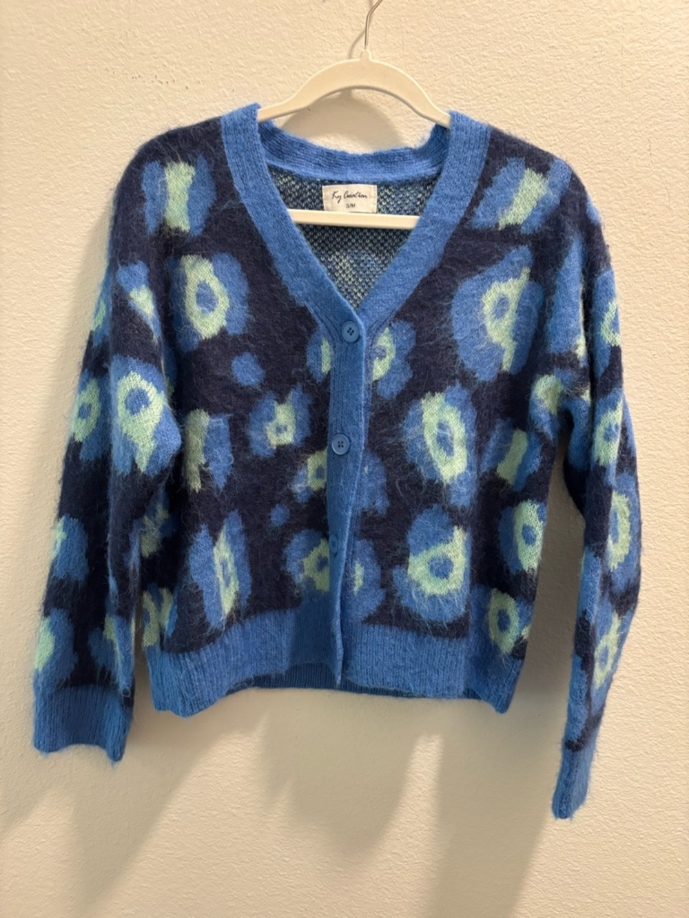 Ky Création Blue Patterned V-Neck Cardigan Sweater, size S/M - Picture 4 of 7